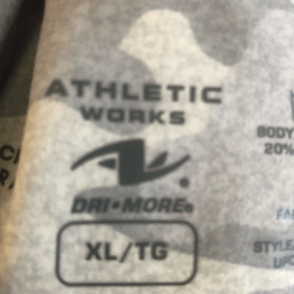 Athletic Works dri-more XL  Camouflage Leggings- fitted cropped - new or like ne - Picture 4 of 8